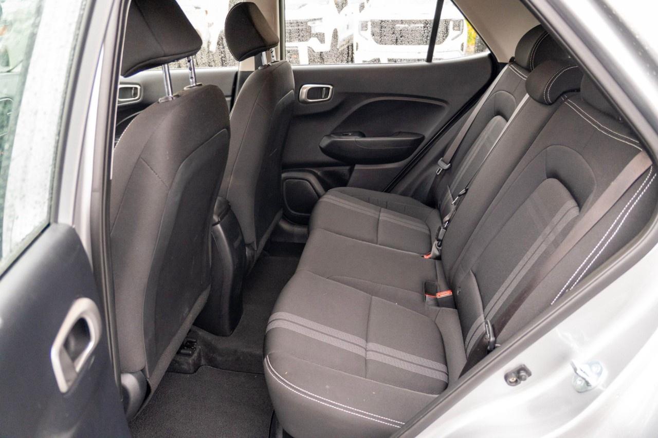 2025 Hyundai Venue Preferred IVT Photo