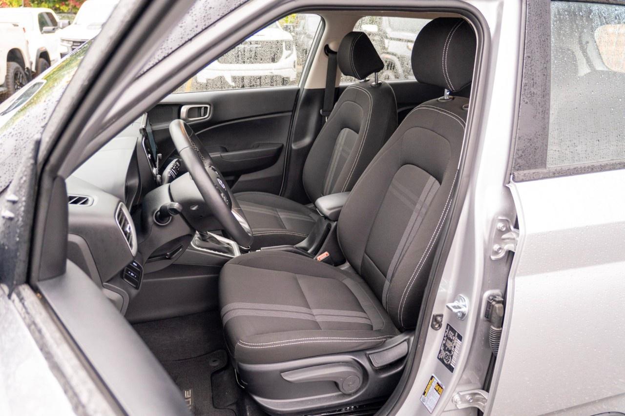 2025 Hyundai Venue Preferred IVT Photo