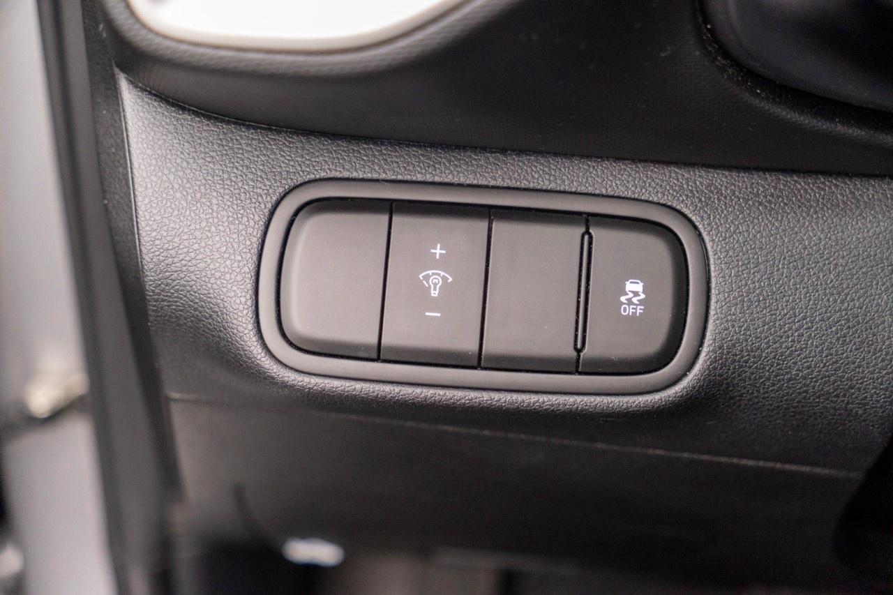 2025 Hyundai Venue Preferred IVT Photo