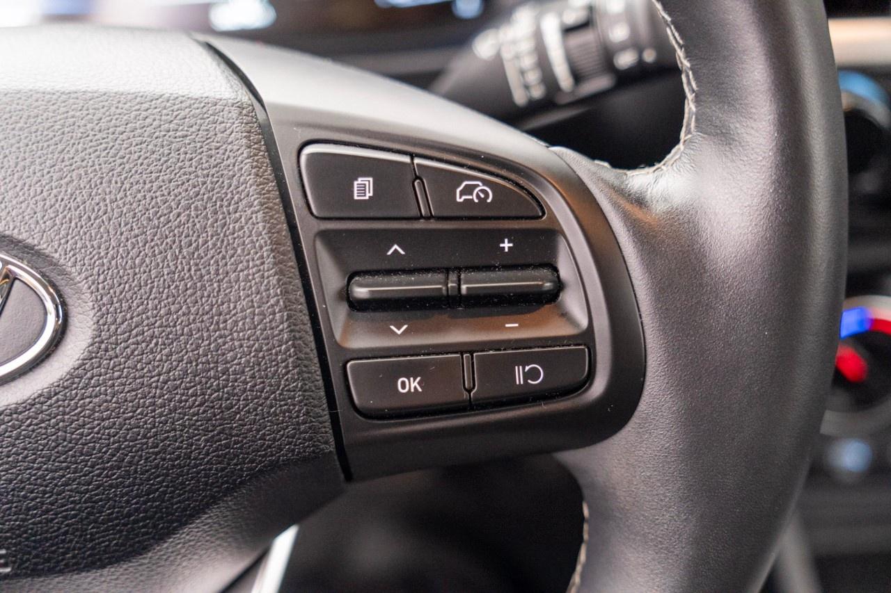 2025 Hyundai Venue Preferred IVT Photo