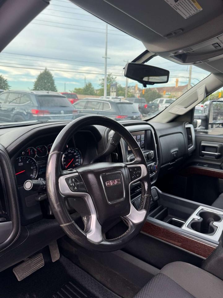 2017 GMC Sierra 1500 4WD Crew Cab 143.5 SLE Photo