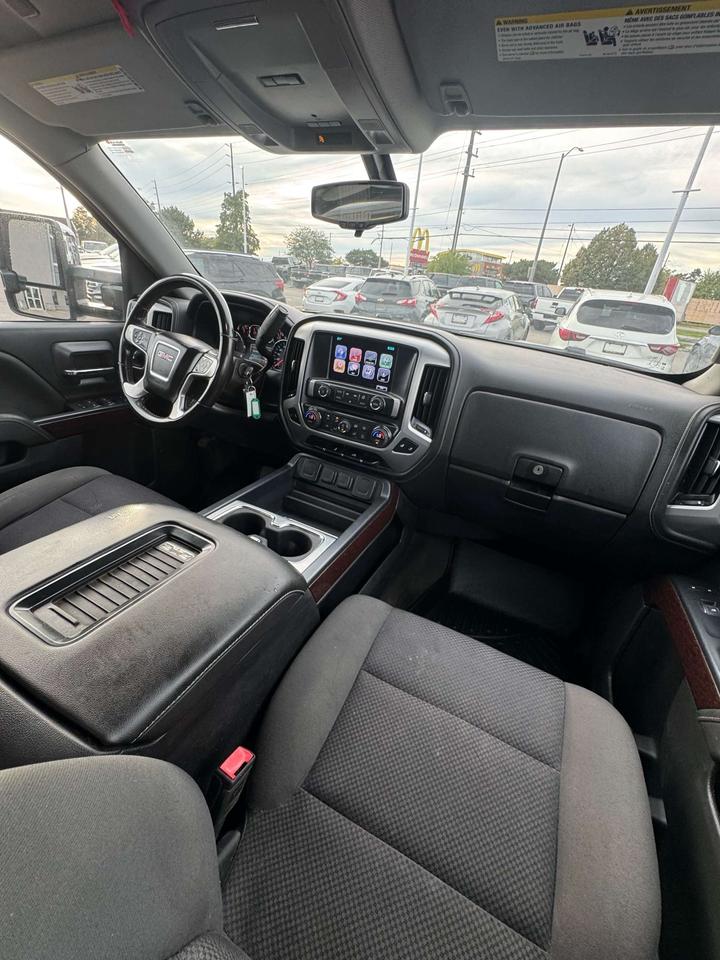2017 GMC Sierra 1500 4WD Crew Cab 143.5 SLE Photo