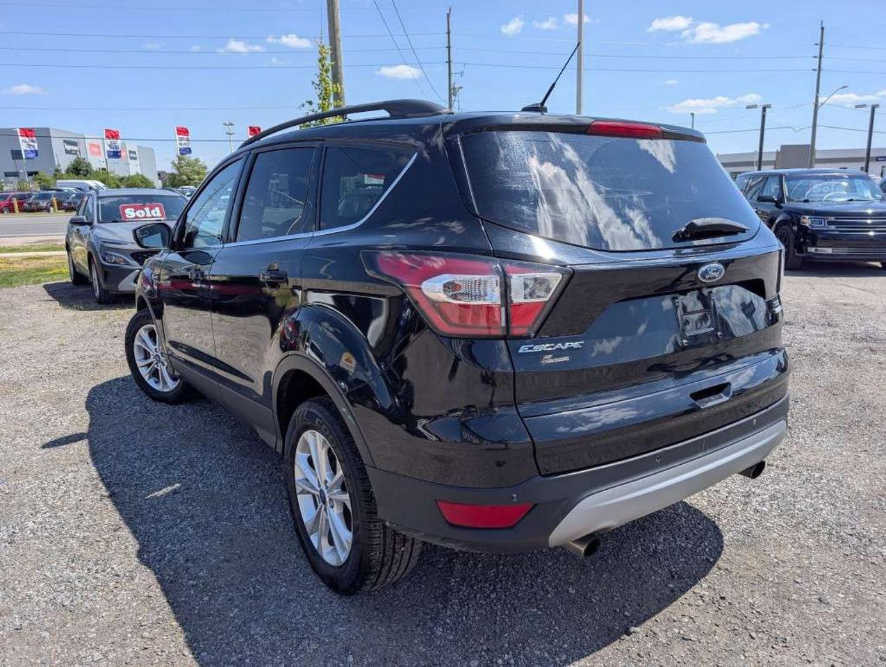 2017 Ford Escape SE 4WD   NAVI   CAMERA   HTD SEATS Photo