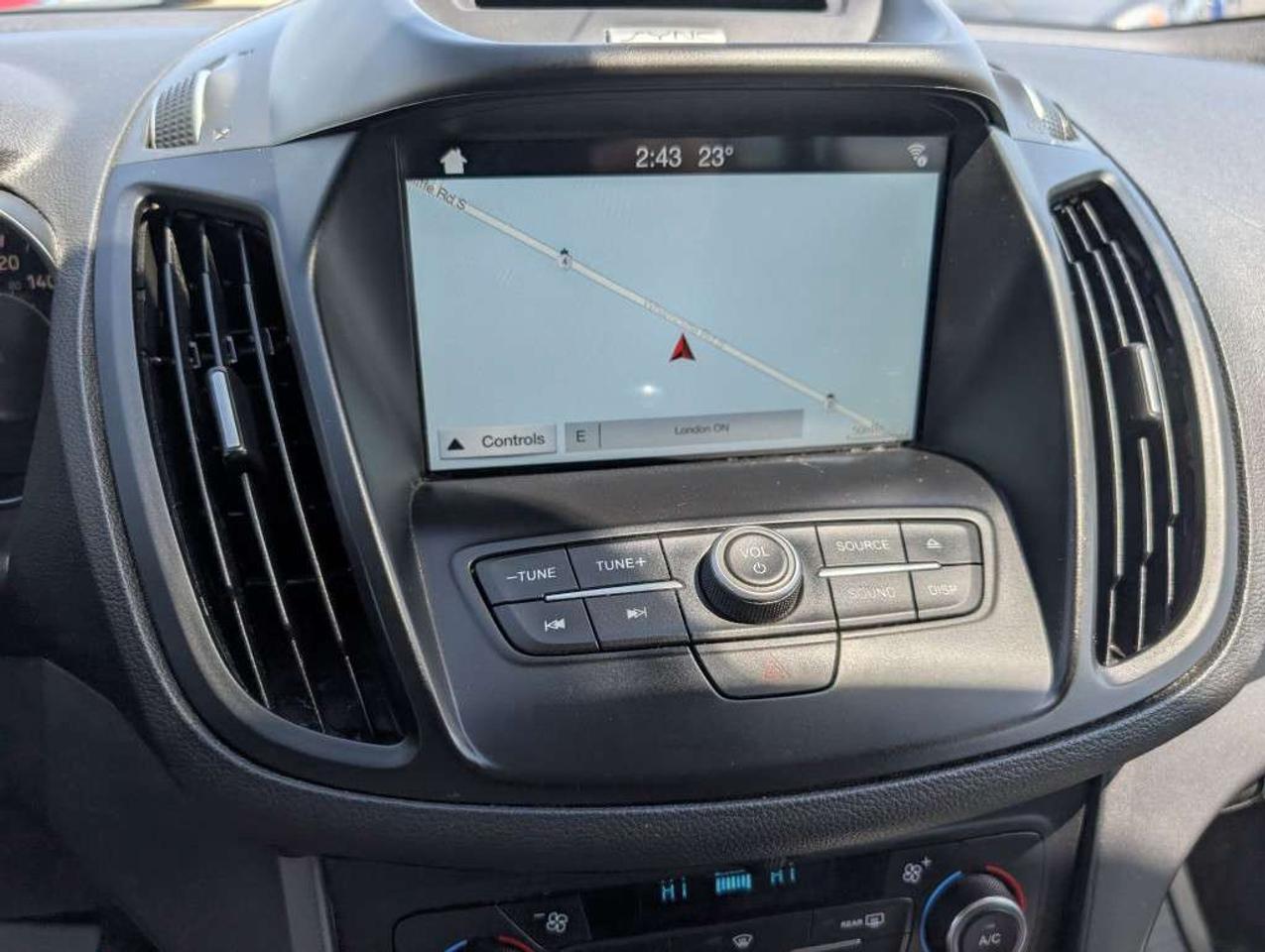 2017 Ford Escape SE 4WD   NAVI   CAMERA   HTD SEATS Photo