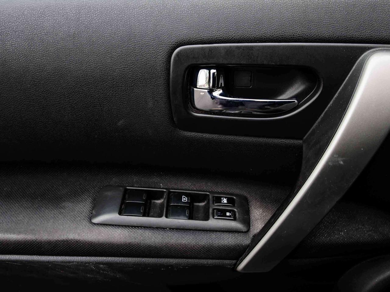 2009 Nissan Rogue  Photo