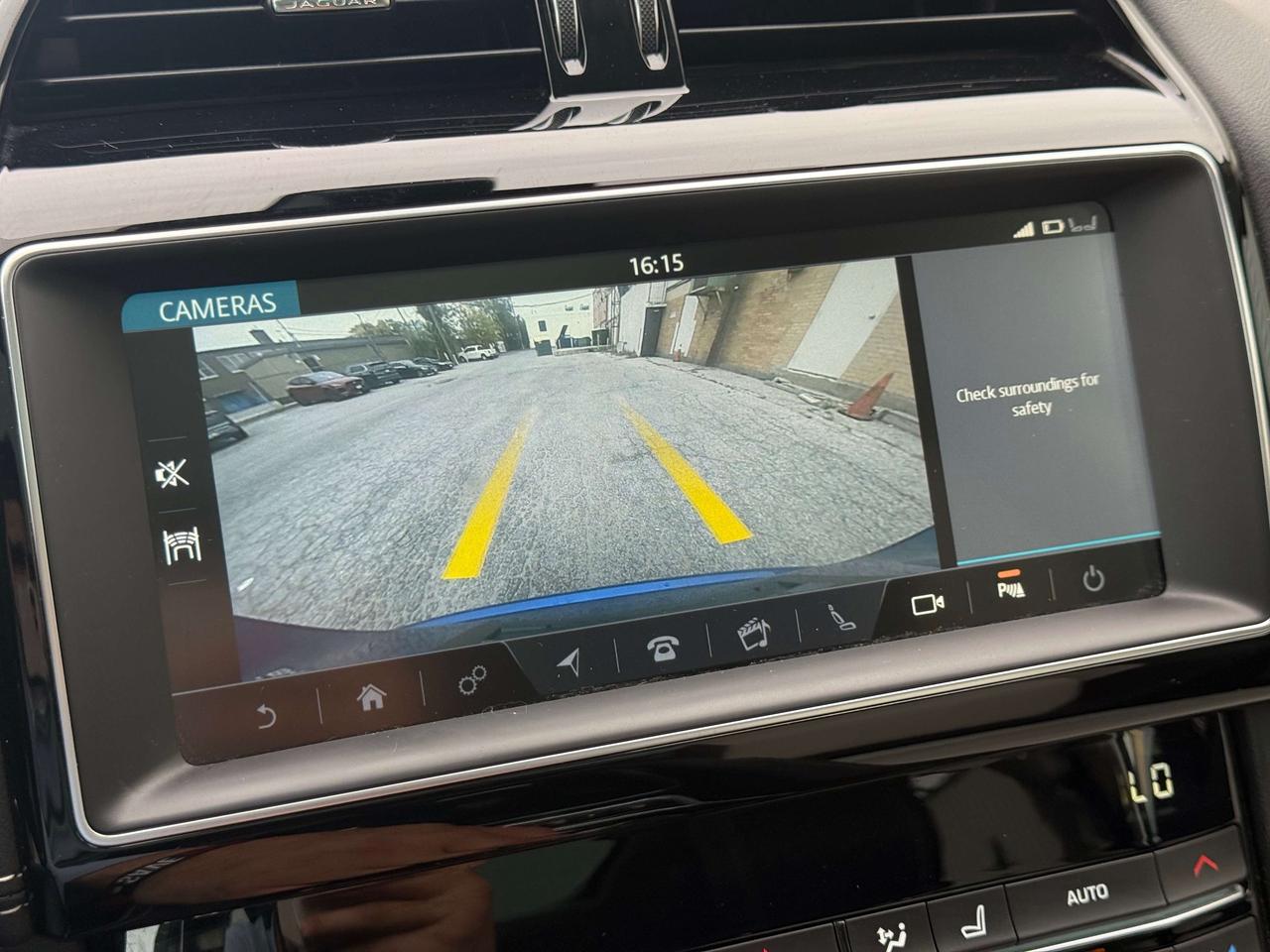 2019 Jaguar F-PACE No Accidents l 25T l R-Design l Prestige l AWD l Photo