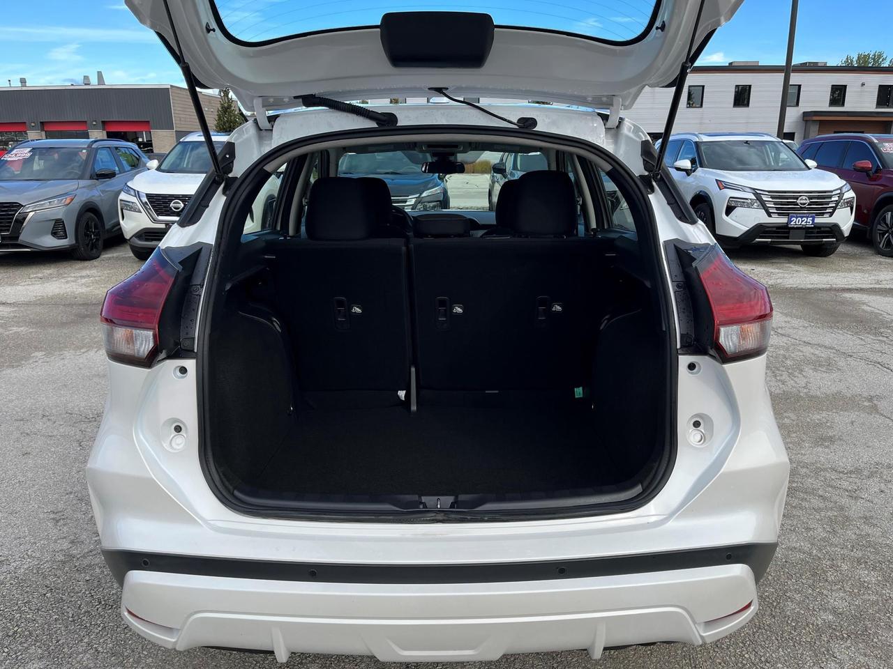 2022 Nissan Kicks SV 4dr Front-Wheel Drive Photo