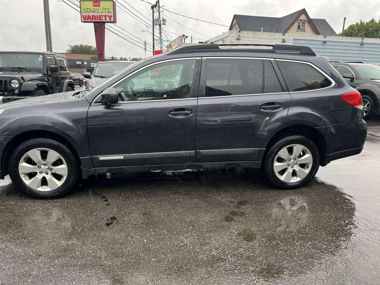 2010 Subaru Outback 2.5i Premium 4dr All-wheel Drive Photo