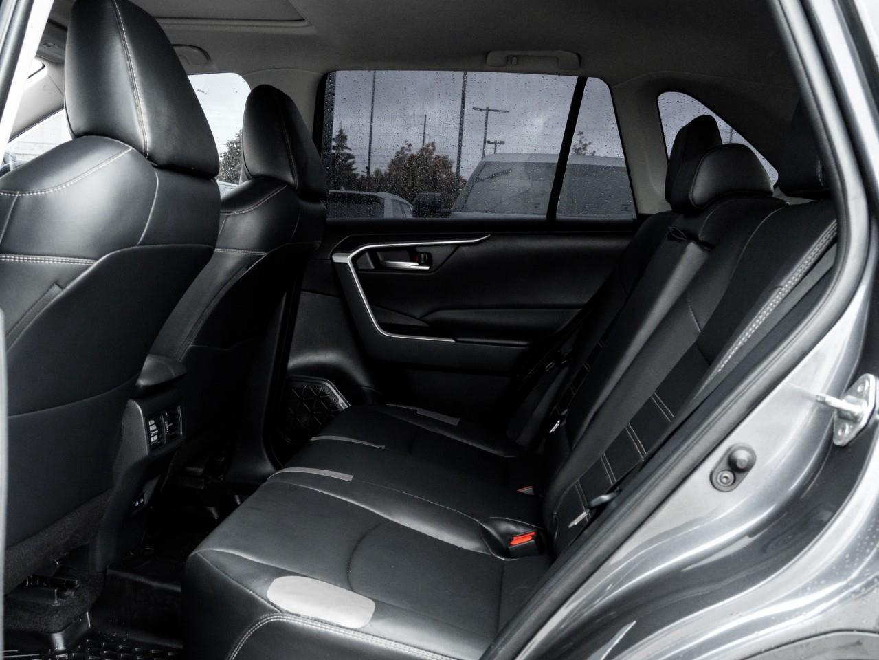 2022 Toyota RAV4 XLE 4dr All-wheel Drive Photo