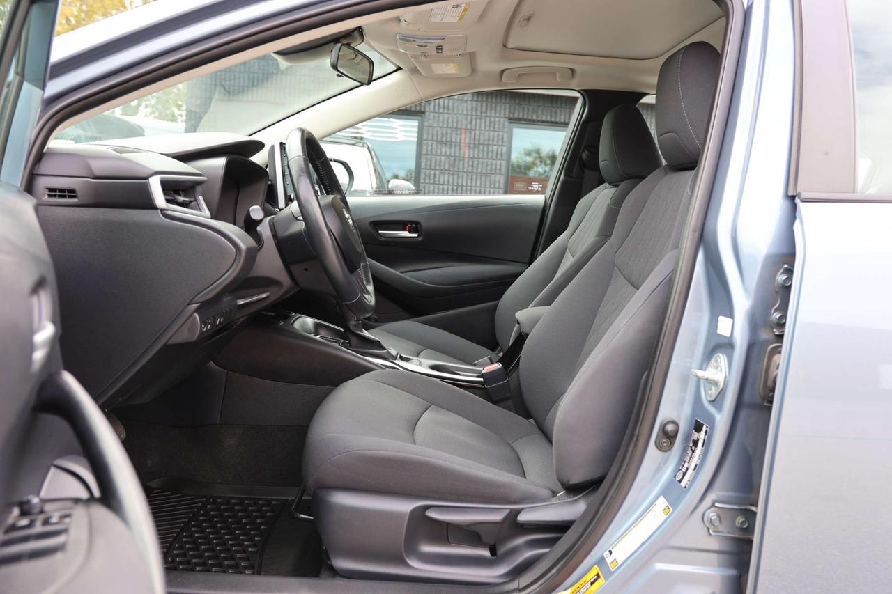 2020 Toyota Corolla LE-R STARTER/ADAPT CRUISE/BCAM/BLIS/FCW/LDW/H SEATS & STEERING/KEYLESS/CARPLAY/SUNROOF Photo