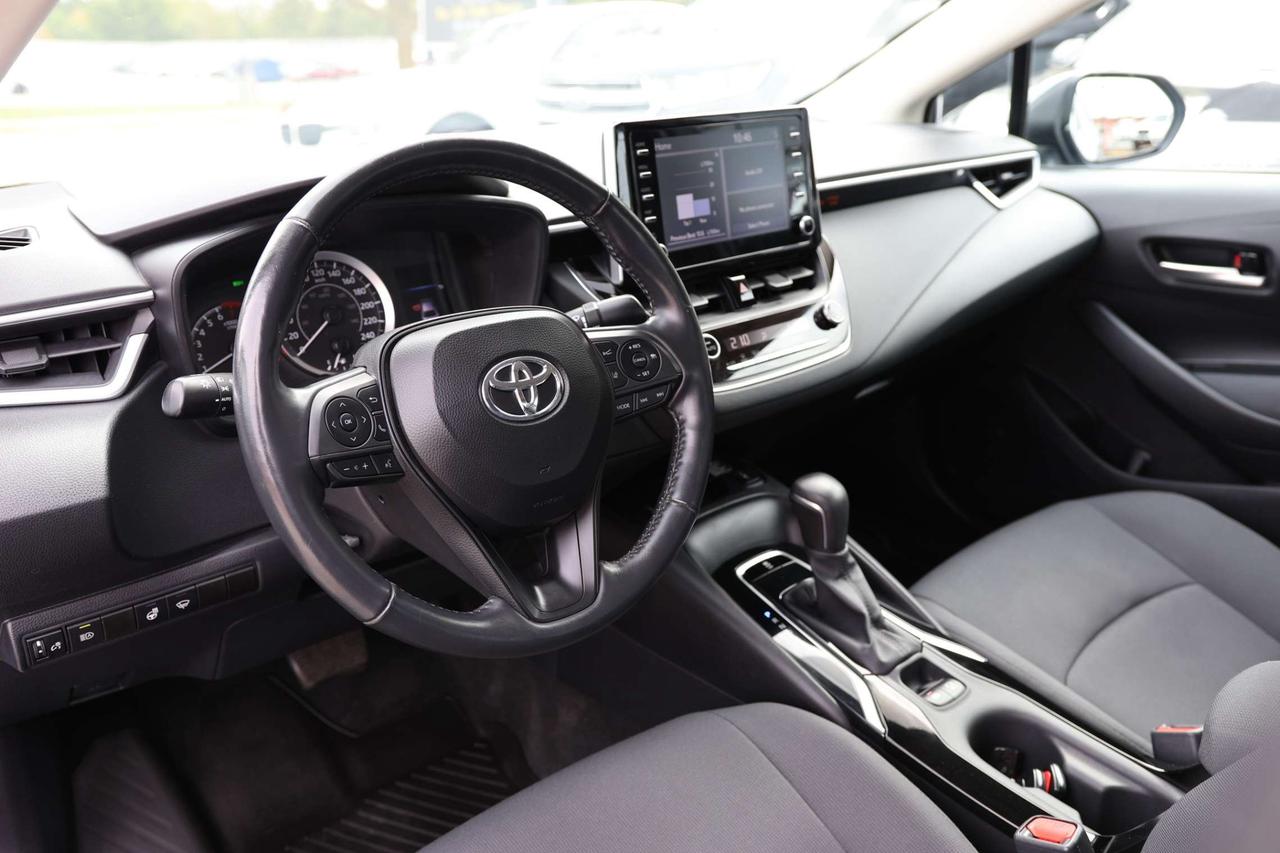2020 Toyota Corolla LE-R STARTER/ADAPT CRUISE/BCAM/BLIS/FCW/LDW/H SEATS & STEERING/KEYLESS/CARPLAY/SUNROOF Photo
