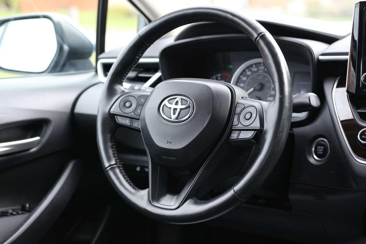 2020 Toyota Corolla LE-R STARTER/ADAPT CRUISE/BCAM/BLIS/FCW/LDW/H SEATS & STEERING/KEYLESS/CARPLAY/SUNROOF Photo