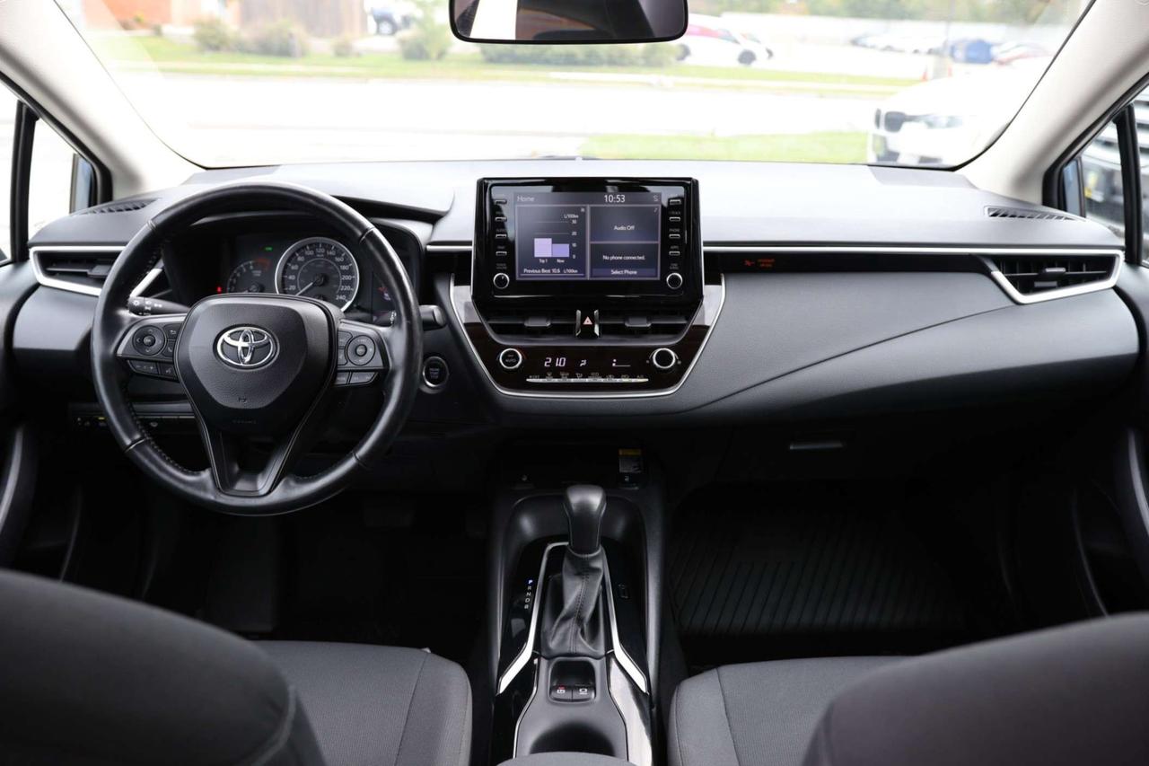 2020 Toyota Corolla LE-R STARTER/ADAPT CRUISE/BCAM/BLIS/FCW/LDW/H SEATS & STEERING/KEYLESS/CARPLAY/SUNROOF Photo