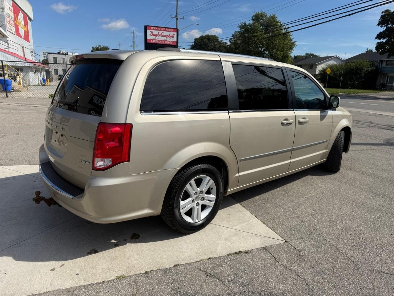2015 Dodge Grand Caravan 4dr Wgn Crew Plus Photo