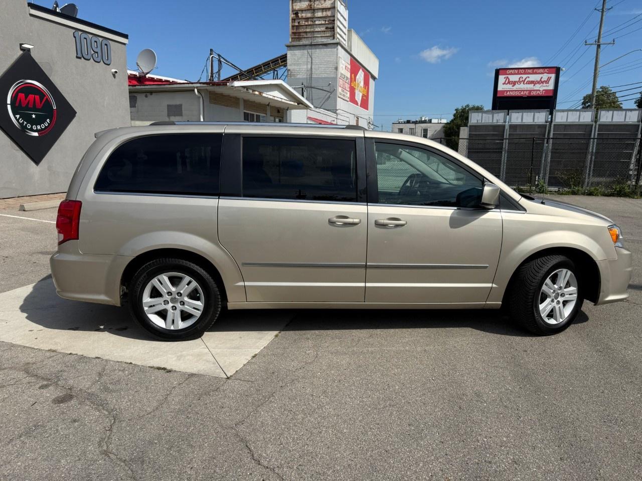 2015 Dodge Grand Caravan 4dr Wgn Crew Plus Photo