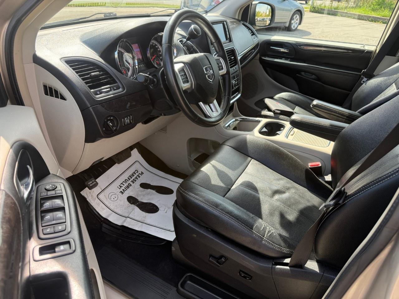 2015 Dodge Grand Caravan 4dr Wgn Crew Plus Photo