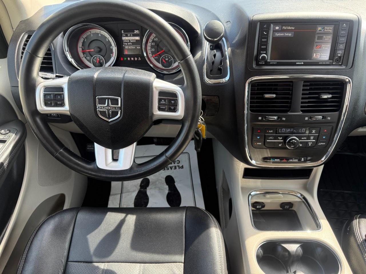 2015 Dodge Grand Caravan 4dr Wgn Crew Plus Photo