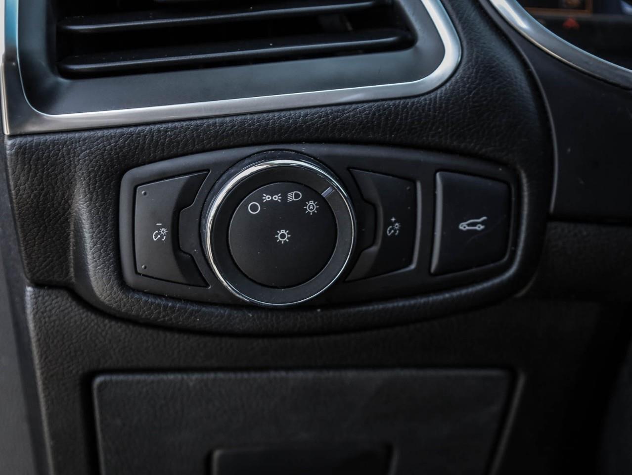 2015 Ford Edge TITANIUM 4DR ALL-WHEEL DRIVE Photo