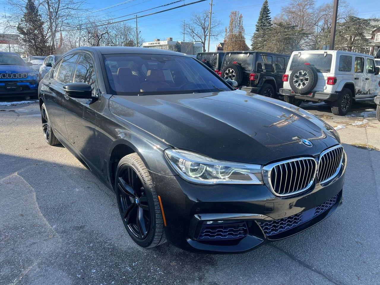 2018 BMW 7 Series 750Li xDrive Photo2