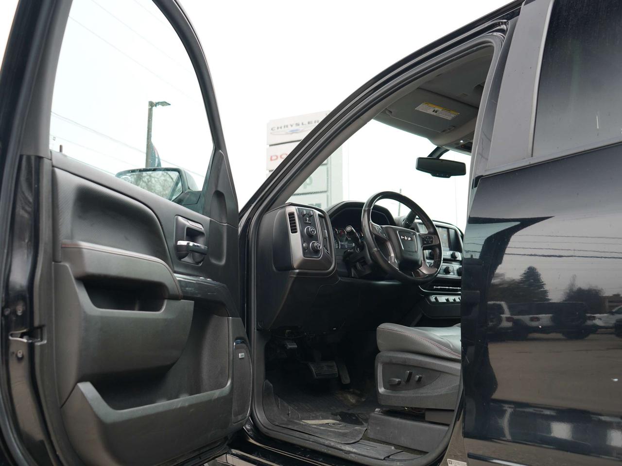 2017 GMC Sierra 1500 SLT Photo