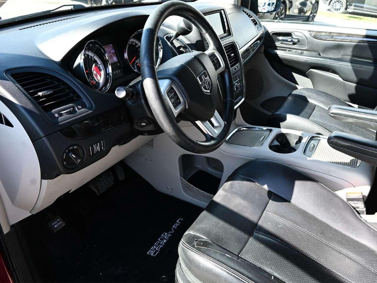 2014 Dodge Grand Caravan 4dr Wgn Crew Photo