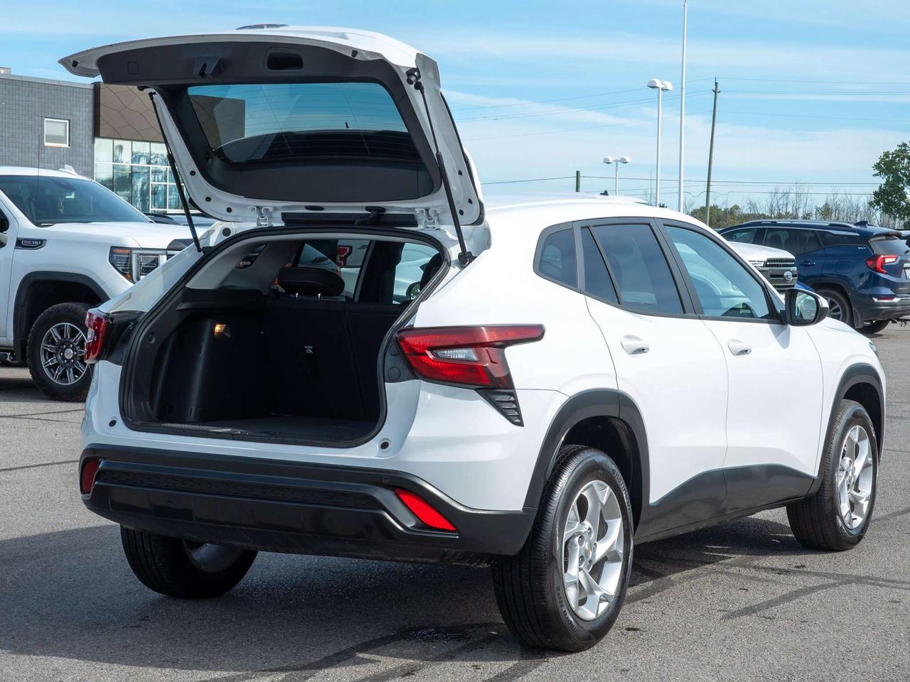 2025 Chevrolet Trax LS - Lane Keeping Assist   Remote Engine Start Photo
