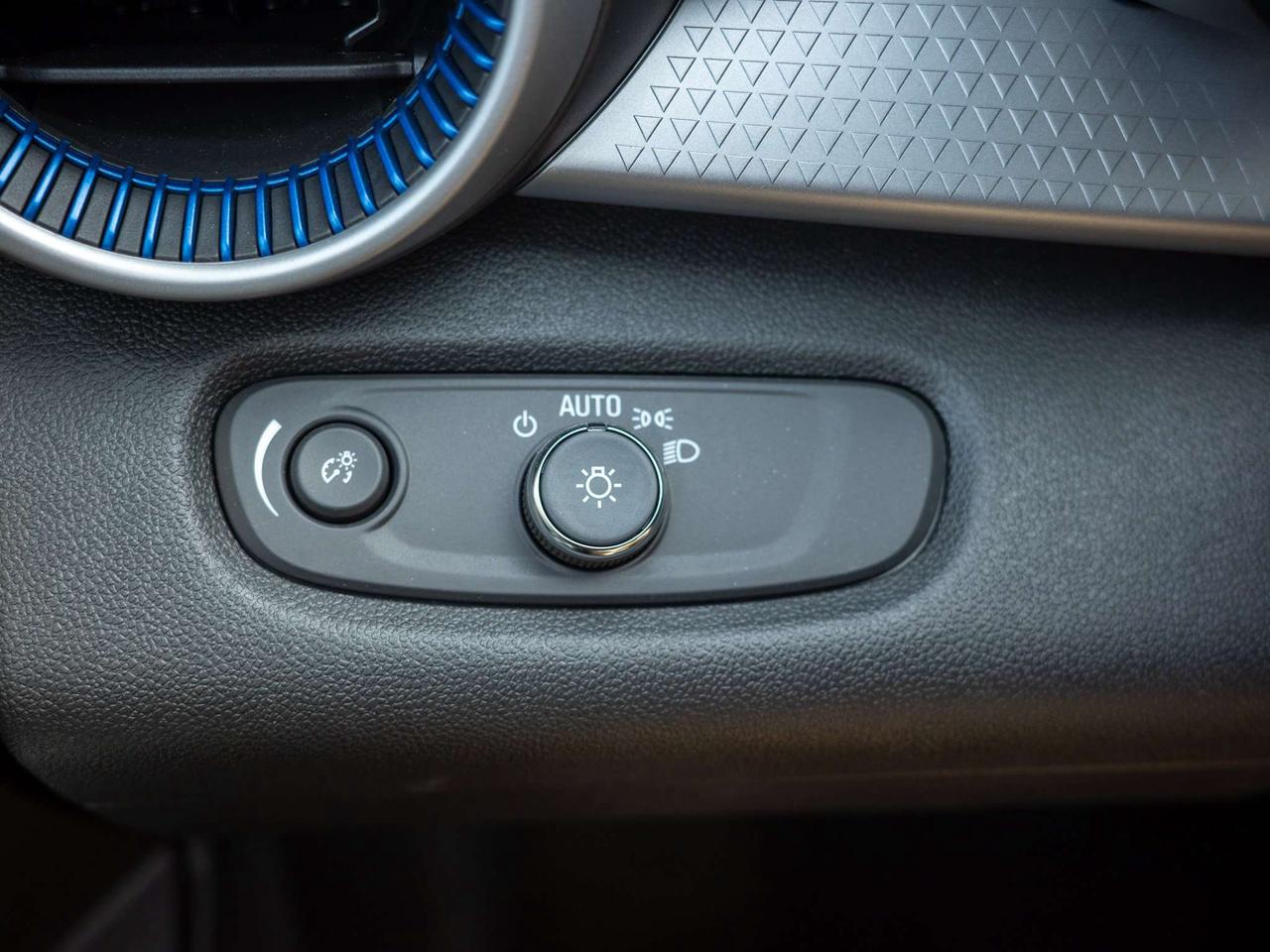 2025 Chevrolet Trax LS - Lane Keeping Assist   Remote Engine Start Photo