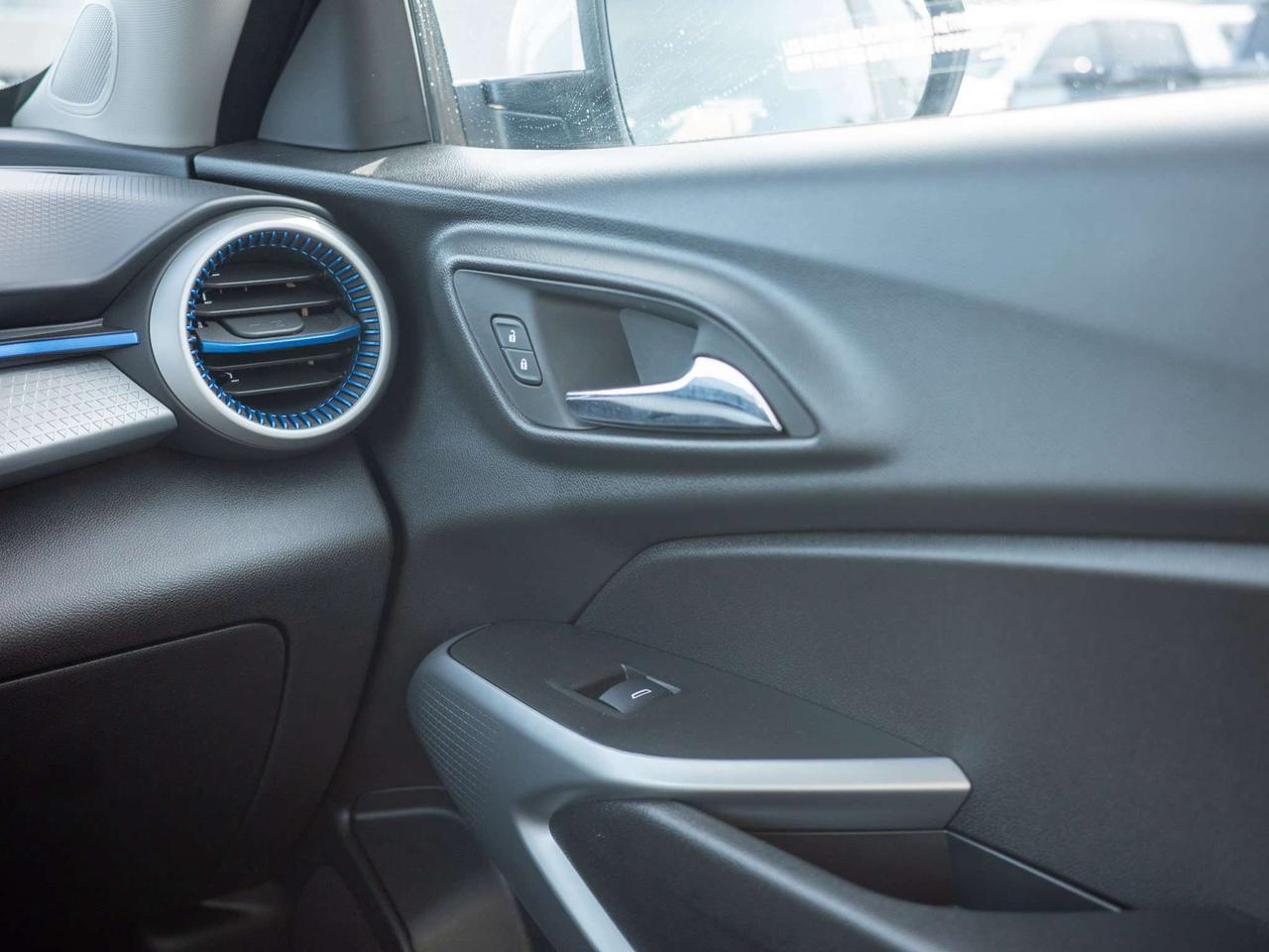 2025 Chevrolet Trax LS - Lane Keeping Assist   Remote Engine Start Photo