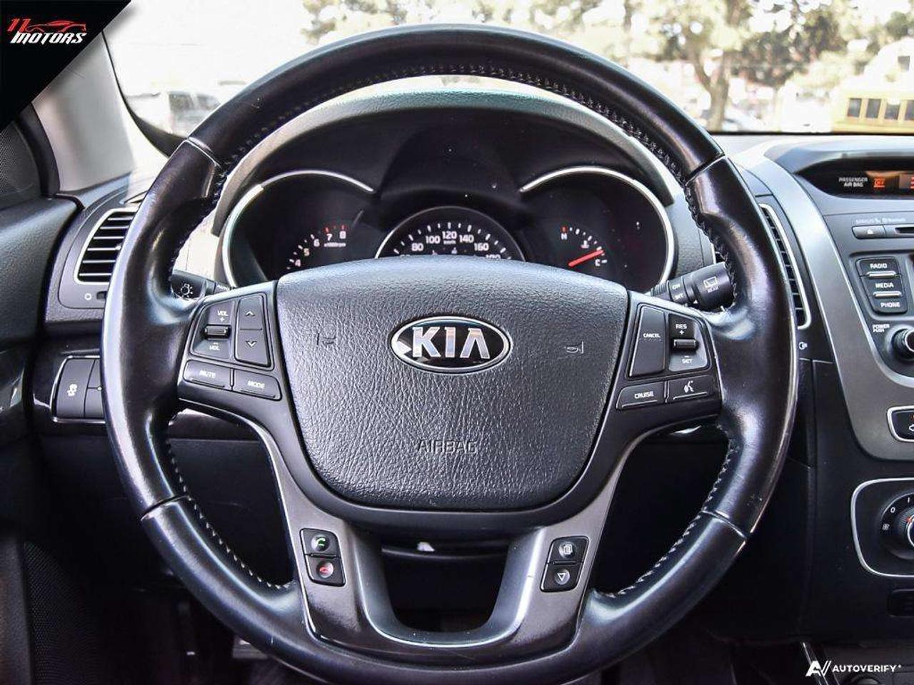 2014 Kia Sorento AWD 4dr V6 Auto LX Photo