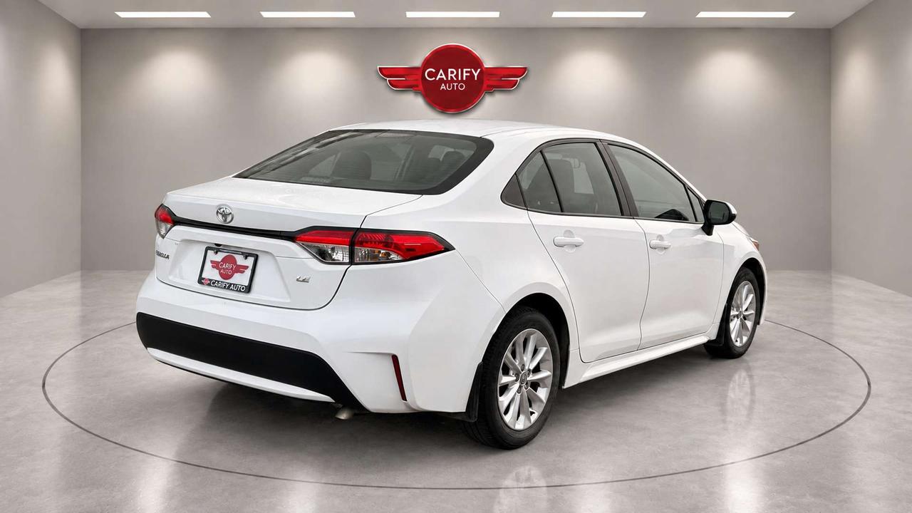 2021 Toyota Corolla LE   Certified   LOW KM   Sunroof Photo