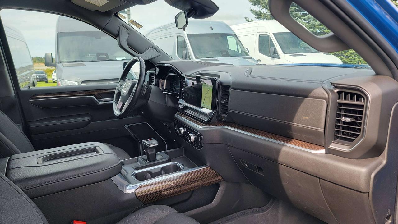 2022 GMC Sierra 1500 4WD Crew Cab 147  Elevation Photo