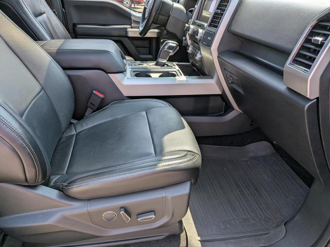 2017 Ford F-150  Photo