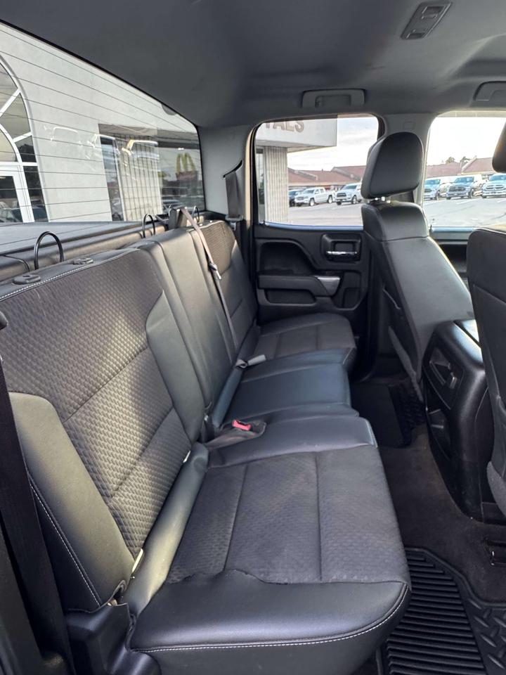2016 GMC Sierra 1500 4WD Double Cab 143.5 SLE 6'6 Box Photo