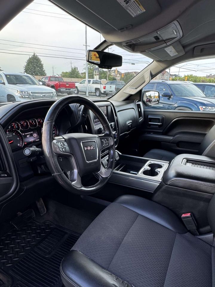 2016 GMC Sierra 1500 4WD Double Cab 143.5 SLE 6'6 Box Photo