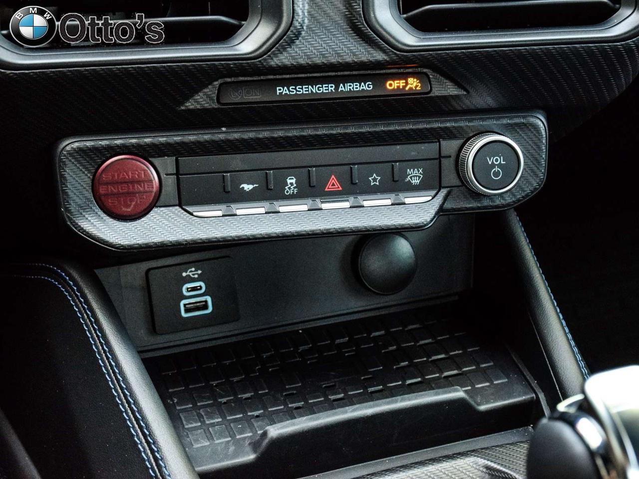 2024 Ford Mustang Dark Horse Fastback Photo