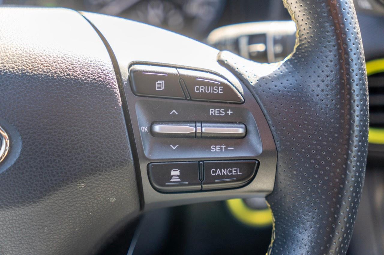 2020 Hyundai KONA 1.6T Ultimate AWD w/Lime Colour Pack Photo