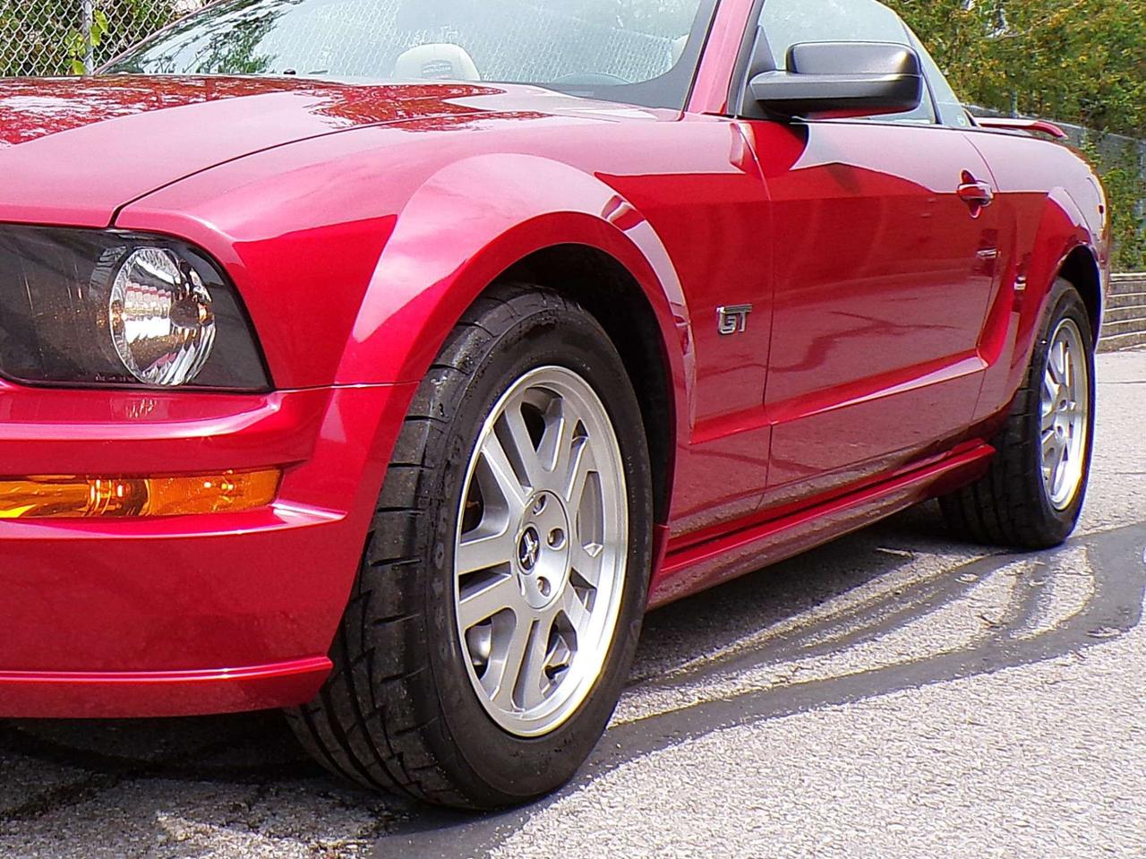 2006 Ford Mustang GT CONVERTIBLE ONLY 105K ONE OWNER EXCELLENT CONDITION Photo3