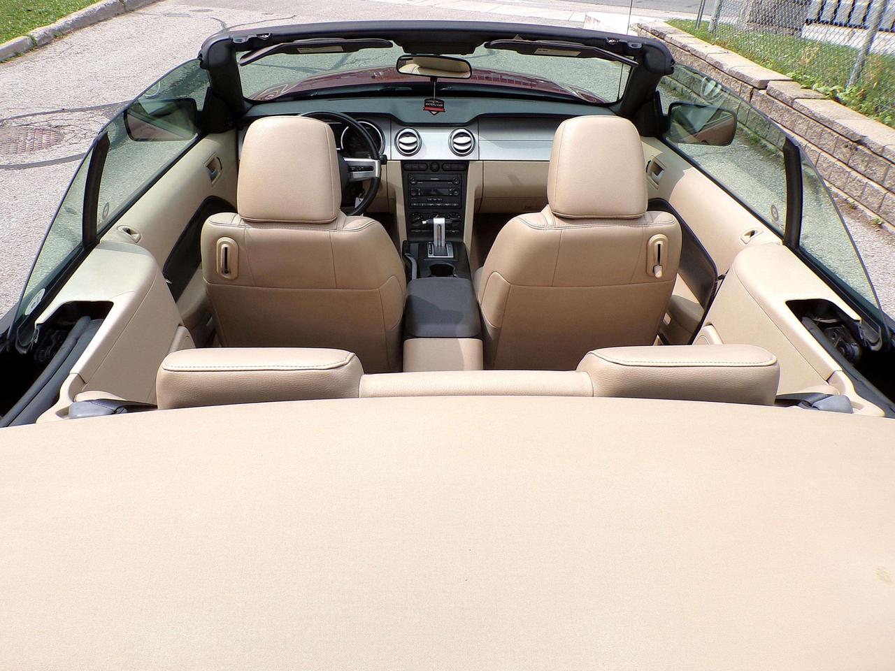 2006 Ford Mustang GT CONVERTIBLE ONLY 105K ONE OWNER EXCELLENT CONDITION Photo
