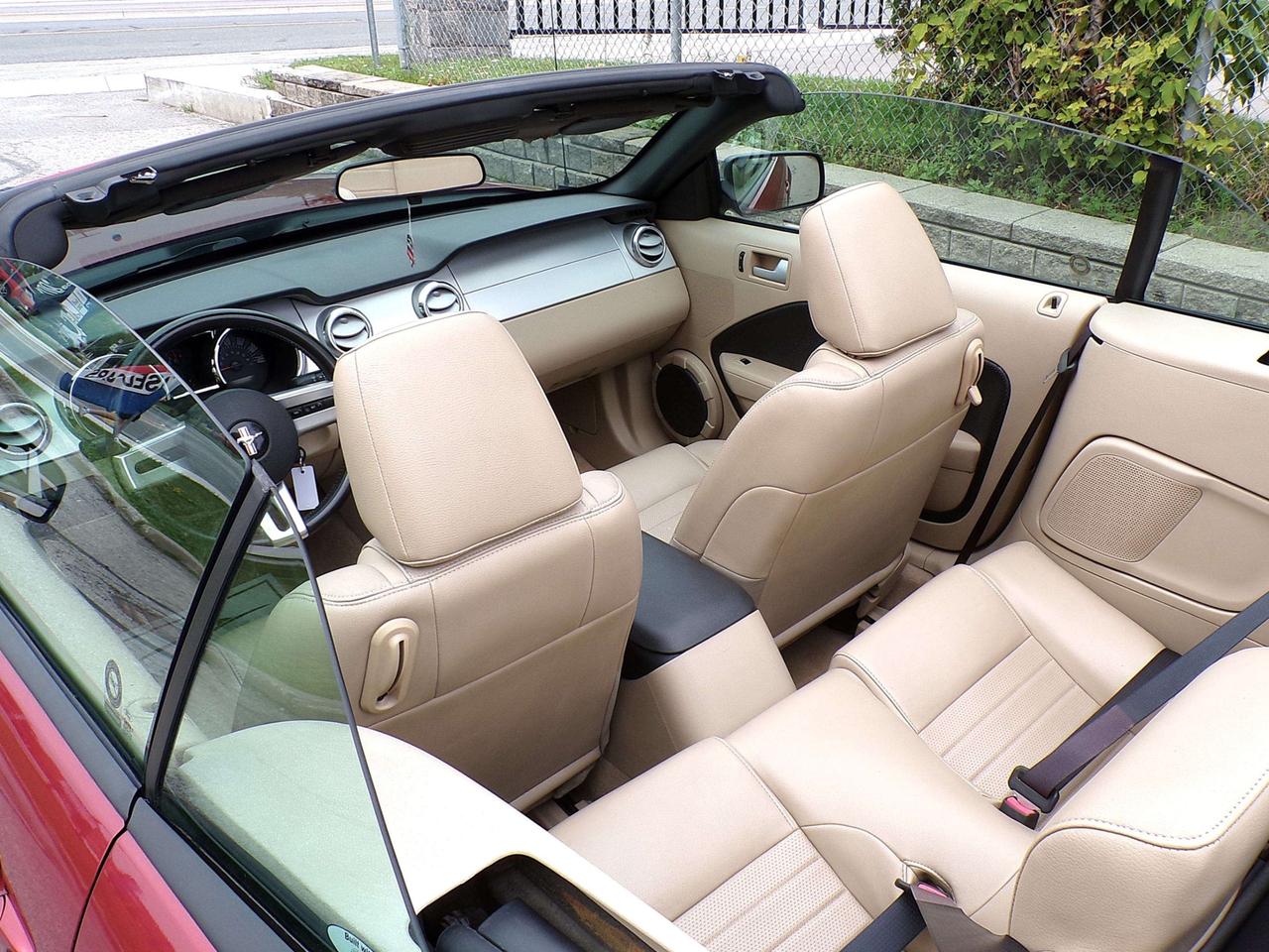 2006 Ford Mustang GT CONVERTIBLE ONLY 105K ONE OWNER EXCELLENT CONDITION Photo