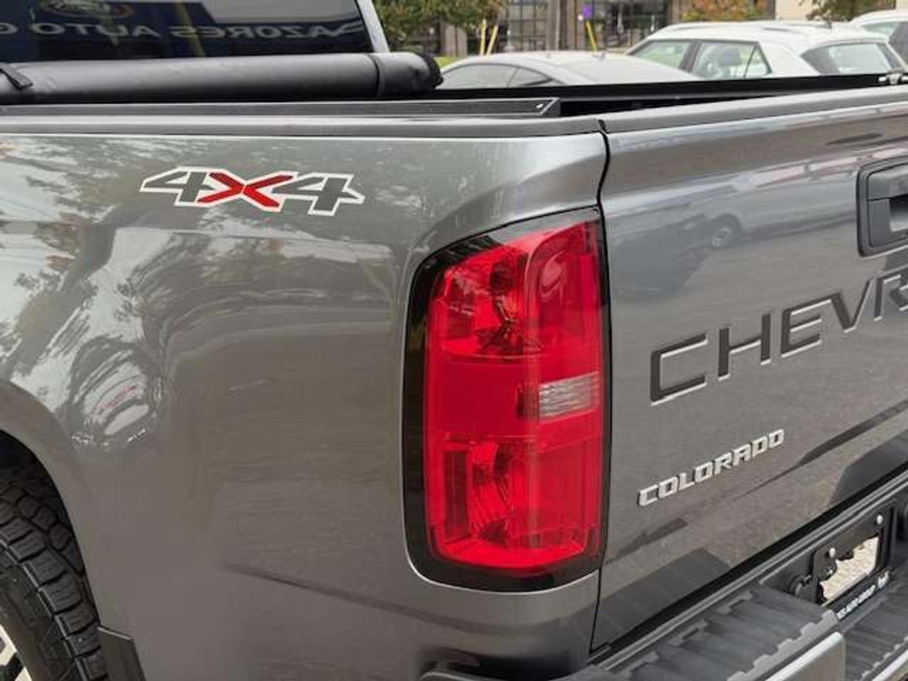 2021 Chevrolet Colorado 4x4 CrewCab Certified CleanCarfax Tonneau Cover Photo4