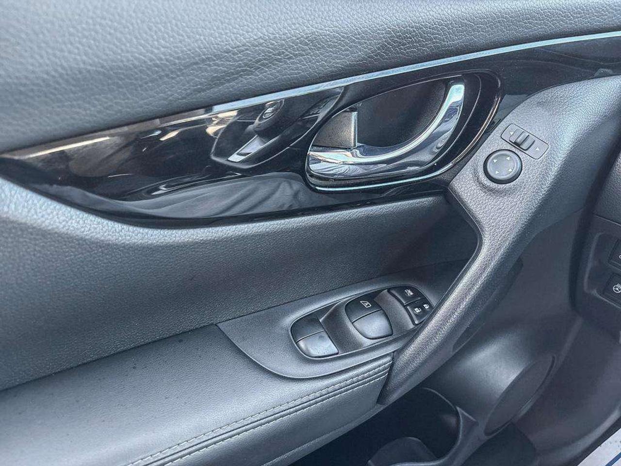 2023 Nissan Qashqai SV AWD   Moonroof   Apple Car Play   Android Auto Photo