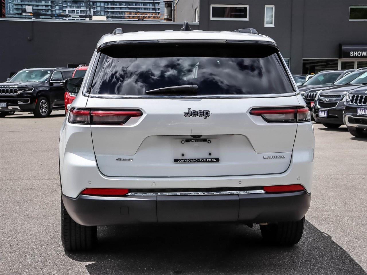 2023 Jeep Grand Cherokee L Laredo 4x4 Photo