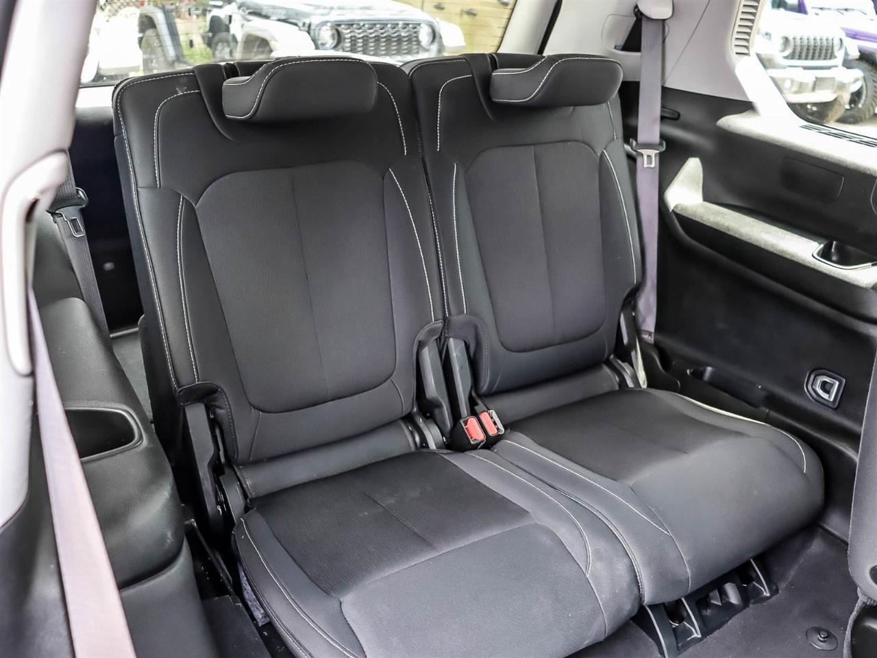 2023 Jeep Grand Cherokee L Laredo 4x4 Photo