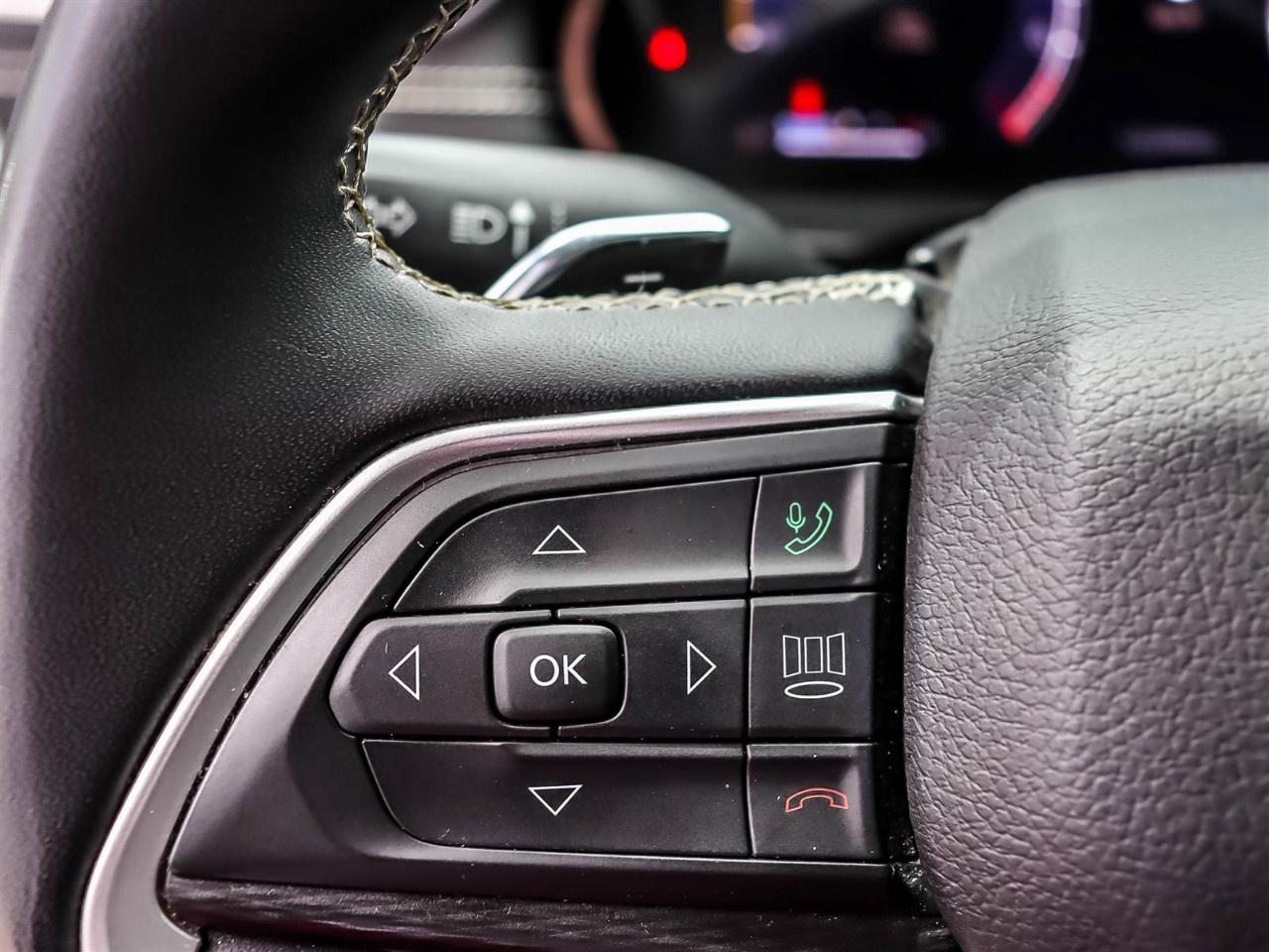 2023 Jeep Grand Cherokee L Laredo 4x4 Photo