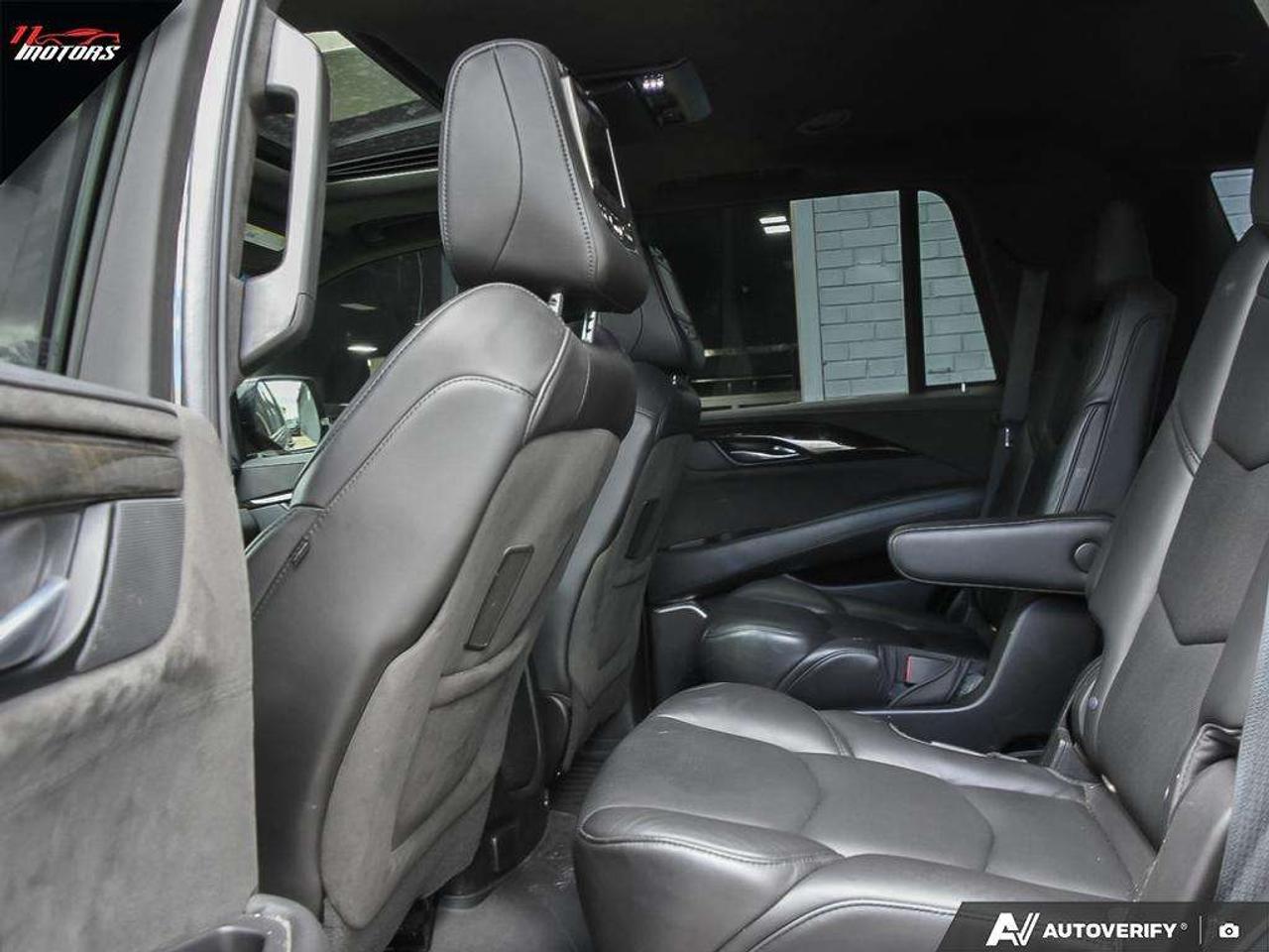 2018 Cadillac Escalade 4WD 4dr Platinum Photo