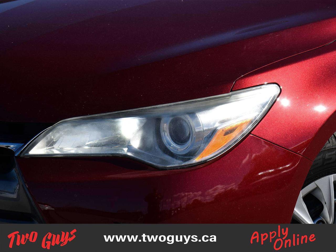 2017 Toyota Camry LE BACK UP CAMERA Photo