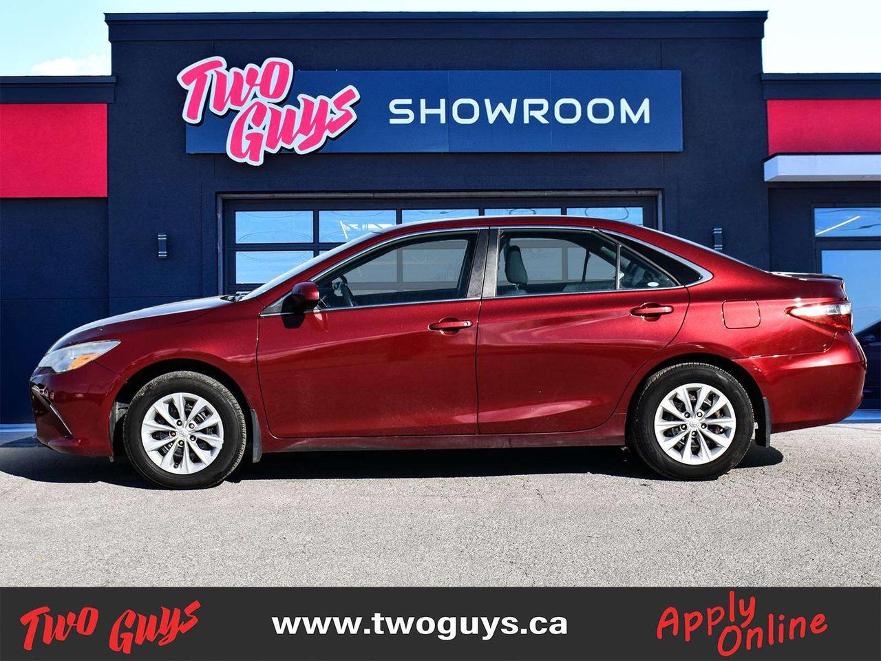2017 Toyota Camry LE BACK UP CAMERA Photo