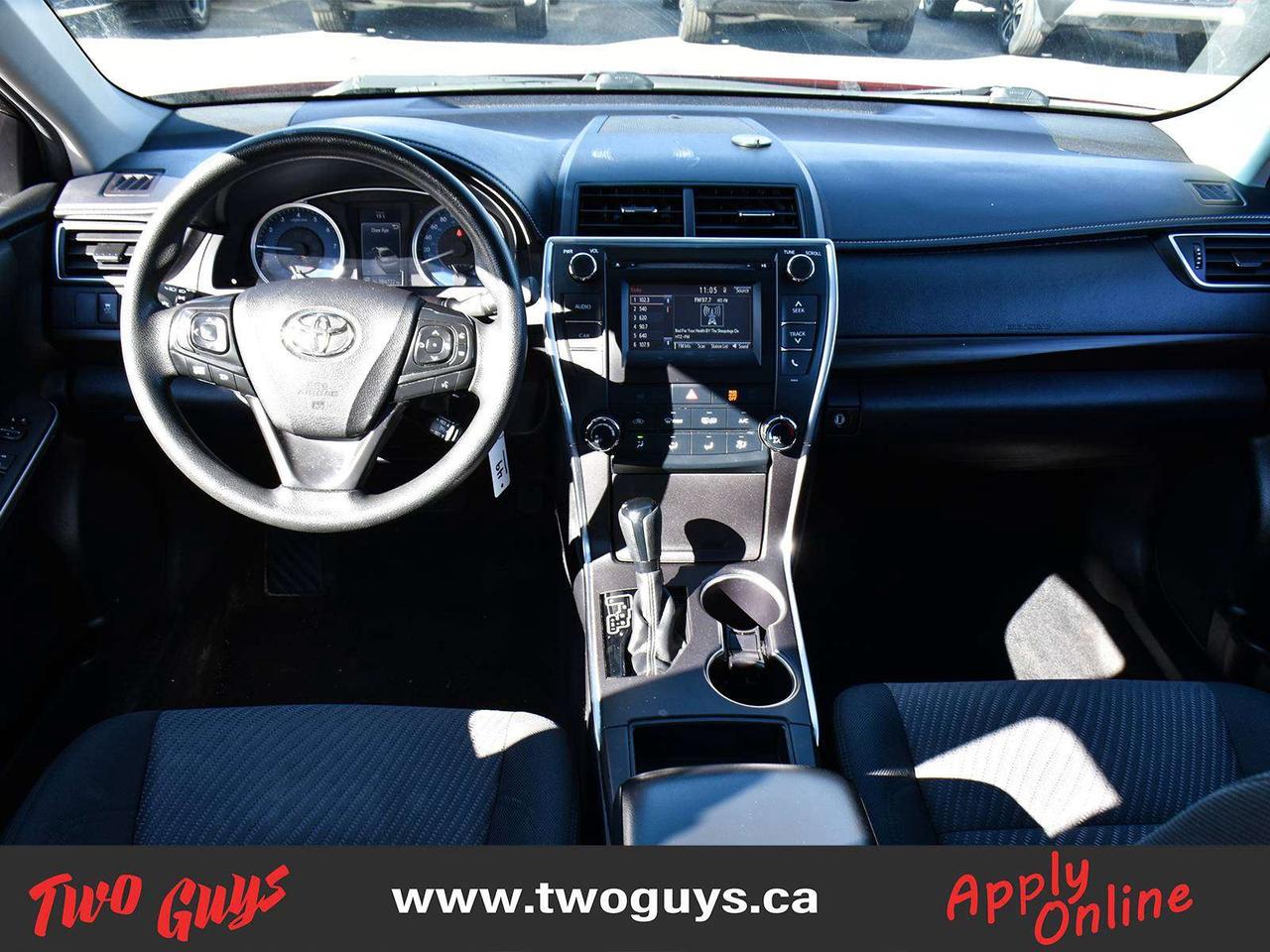 2017 Toyota Camry LE BACK UP CAMERA Photo