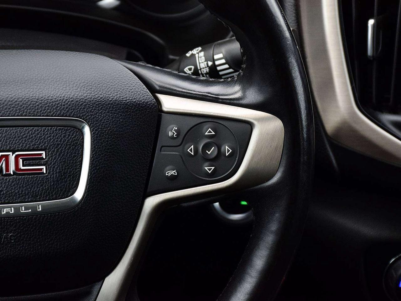 2020 GMC Terrain Denali AWD ~Nav ~Leather ~Roof ~Blind spot ~BOSE Photo