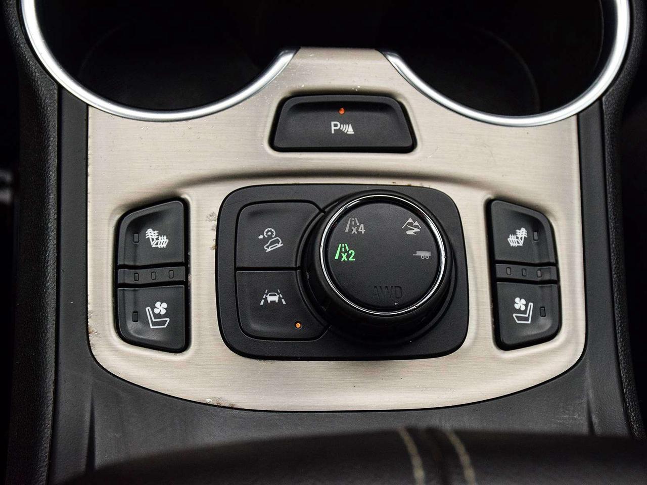 2020 GMC Terrain Denali AWD ~Nav ~Leather ~Roof ~Blind spot ~BOSE Photo